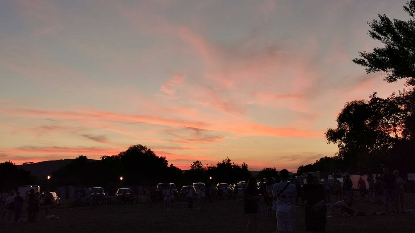 Sonnenuntergang zum MDR Harz Open Air 2024 in Wernigerode